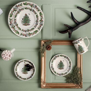 Spode Christmas Tree Wreath Tea Plate Spode Christmas Tree Wreath Tea Plate